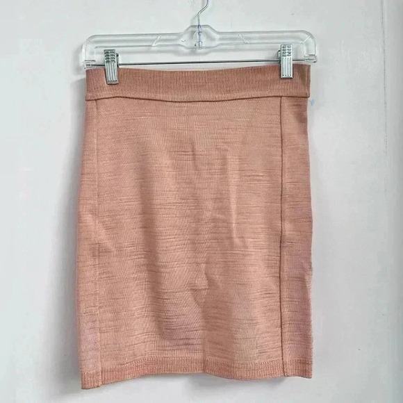ALAIA Pink Bandage Skirt Size S $1260 Like New - Picture 1 of 4